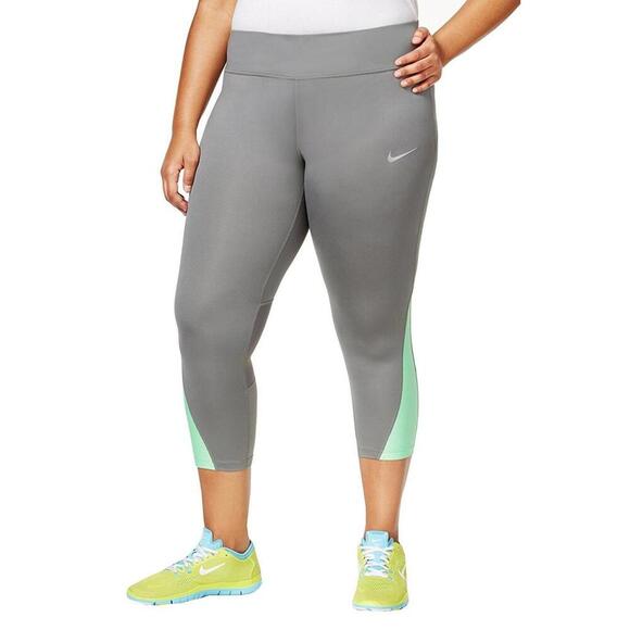 Nike Womens Plus Size Power Compression Cropped Leggings Size 1X - Picture 1 of 1